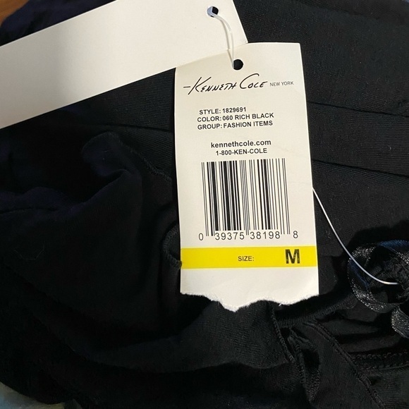 New Kenneth Cole New York Women’s Black Sleeveless Tank Ruffle Size Medium NWT - Picture 9 of 14